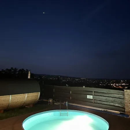 Della ヴィラ ペーチ