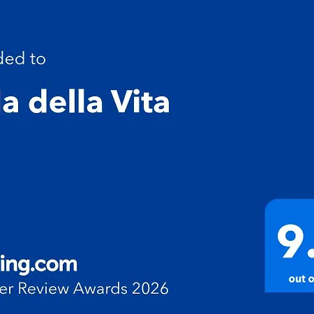 Della Villa