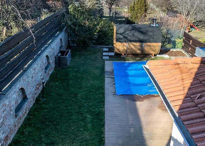 Vilă Della *